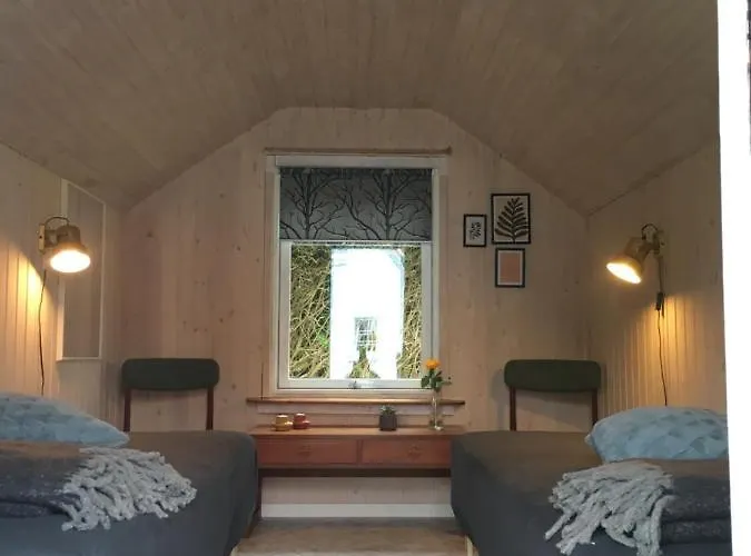 Stunning Romantic Close To Baltic