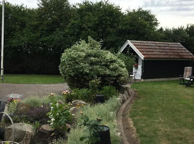Stunning Romantic Close To Baltic Idestrup